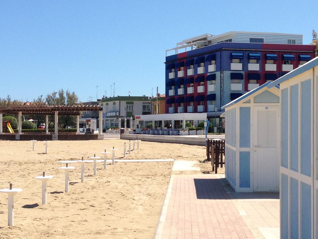 Astoria Pesaro Exterior foto